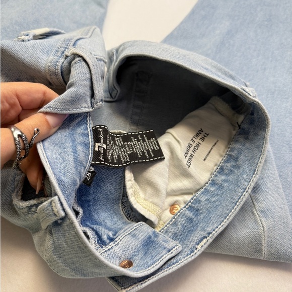 7 For All Mankind Size 28 Light Blue Cropped Jeans - Picture 4 of 4